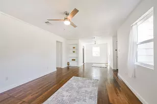 7546 Greendowns St, Houston, TX 77087 - Photo 15
