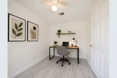 7546 Greendowns Street, Houston, TX 77087 - Photo 5