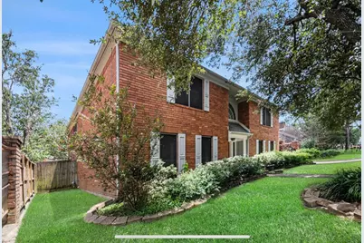 2128 Wimbleton Court, Pearland, TX 77581 - Photo 3
