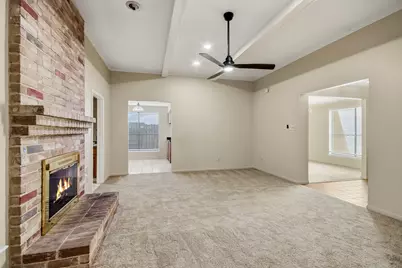 8807 Lakeside Forest Drive, Houston, TX 77088 - Photo 5
