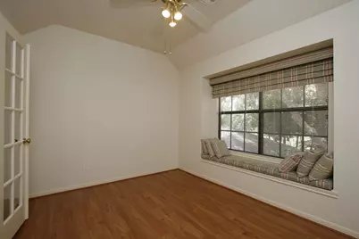 13618 Shadow Falls Ct, Houston, TX 77059 - Photo 25
