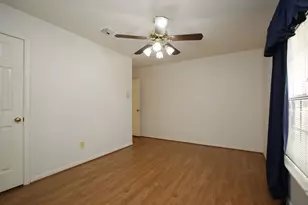 13618 Shadow Falls Ct, Houston, TX 77059 - Photo 35