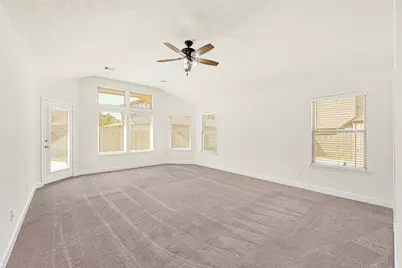 15407 Jewel Lake Lane, Houston, TX 77044 - Photo 25