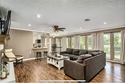 826 Stone Mountain Drive, Conroe, TX 77302 - Photo 5