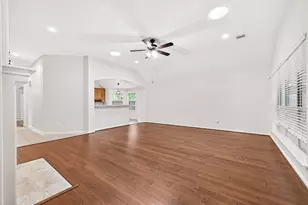 94 S Regan Mead Cir, The Woodlands, TX 77382 - Photo 13