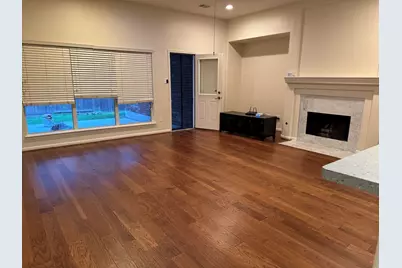 94 S Regan Mead Circle, The Woodlands, TX 77382 - Photo 5