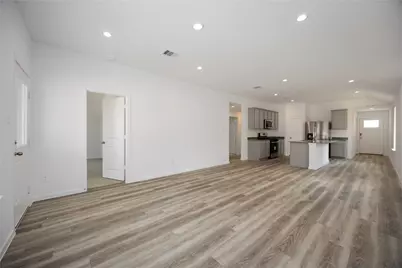 5216 Greengrass Willow Way, Houston, TX 77048 - Photo 9