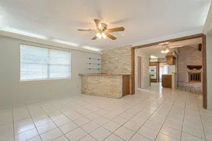 8706 Tavistock Dr, Houston, TX 77031 - Photo 15
