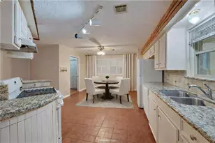 2606 Melba Cir, Bryan, TX 77802 - Photo 5