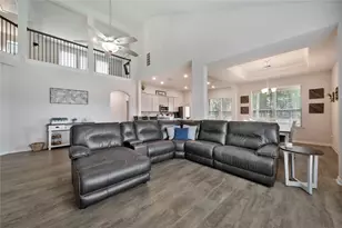 16102 Hidalgo St, Conroe, TX 77303 - Photo 9
