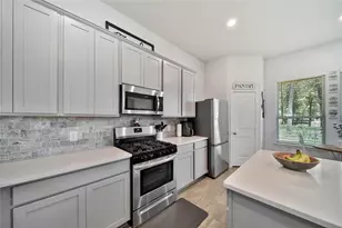 16102 Hidalgo St, Conroe, TX 77303 - Photo 13