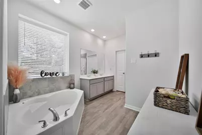 16102 Hidalgo Street, Conroe, TX 77303 - Photo 23