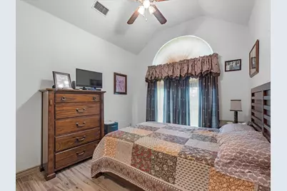 530 Chisolm Trail, Wallis, TX 77485 - Photo 31