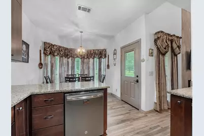 530 Chisolm Trail, Wallis, TX 77485 - Photo 27