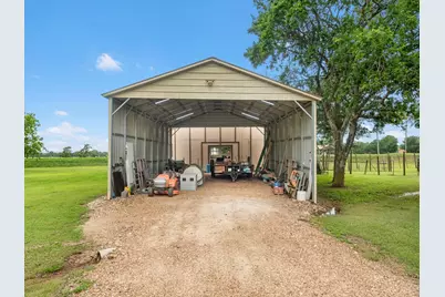 530 Chisolm Trail, Wallis, TX 77485 - Photo 43