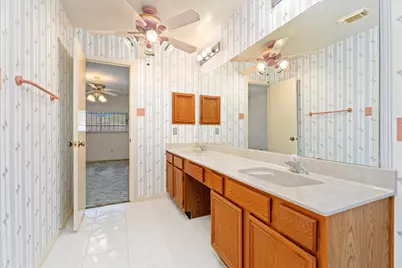 16438 Camino Del Sol Drive, Houston, TX 77083 - Photo 13