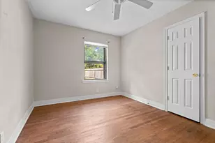 7333 Cayton St, Houston, TX 77061 - Photo 27