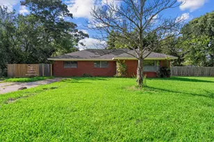 7333 Cayton St, Houston, TX 77061 - Photo 1