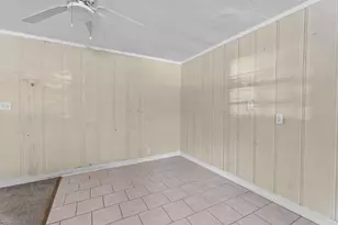7333 Cayton St, Houston, TX 77061 - Photo 13