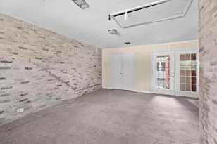 7333 Cayton St, Houston, TX 77061 - Photo 19