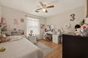 9902 Victoria Point Ln, Houston, TX 77075 - Photo 15