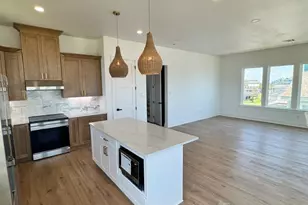 13007 Jolly Roger Dr, Freeport, TX 77541 - Photo 5