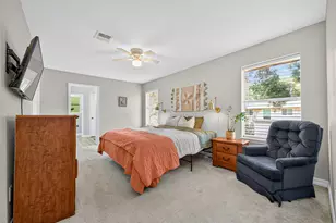 56 N Morningwood Ct, The Woodlands, TX 77380 - Photo 17