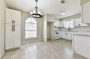 521 29th Ave N, Texas City, TX 77590 - Photo 3