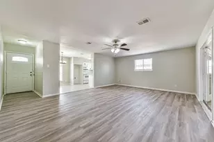 521 29th Ave N, Texas City, TX 77590 - Photo 3