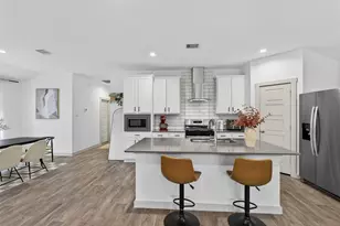 12812 Tokenhouse Ln, Houston, TX 77047 - Photo 9