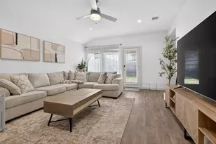 12812 Tokenhouse Ln, Houston, TX 77047 - Photo 5