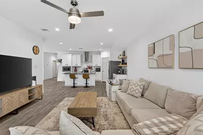 12812 Tokenhouse Lane, Houston, TX 77047 - Photo 7