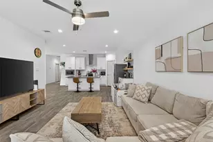 12812 Tokenhouse Ln, Houston, TX 77047 - Photo 7