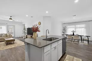 12812 Tokenhouse Ln, Houston, TX 77047 - Photo 11