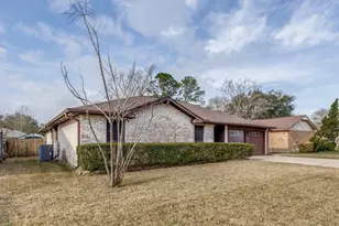 16210 Tibet Rd, Friendswood, TX 77546 - Photo 3