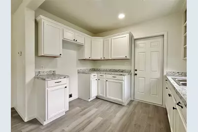 1109 4th Street, Palacios, TX 77465 - Photo 9