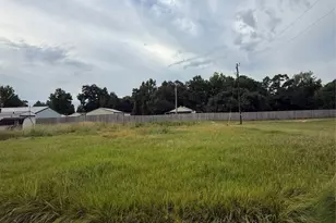77 County Rd 2249, Cleveland, TX 77327 - Photo 1