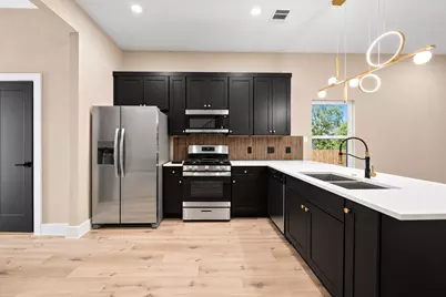 4117 Kewanee Street #B, Houston, TX 77051 - Photo 9
