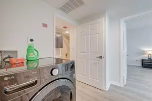 2445 Shadow View Ln, Houston, TX 77077 - Photo 11