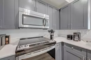 2445 Shadow View Ln, Houston, TX 77077 - Photo 9