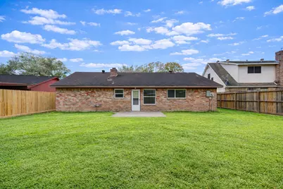 12510 Hunting Brook Drive, Houston, TX 77099 - Photo 37