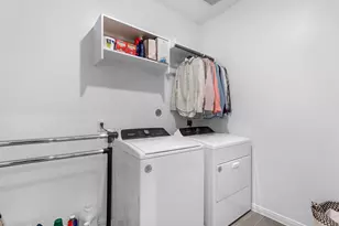 8313 Rising Stream Dr, Houston, TX 77063 - Photo 27