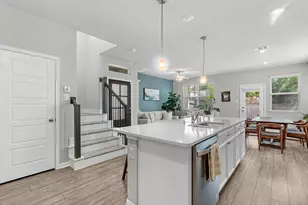 8313 Rising Stream Dr, Houston, TX 77063 - Photo 9