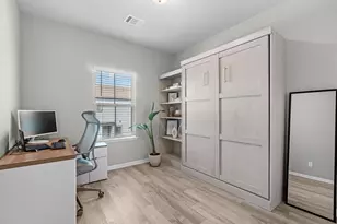 8313 Rising Stream Dr, Houston, TX 77063 - Photo 23