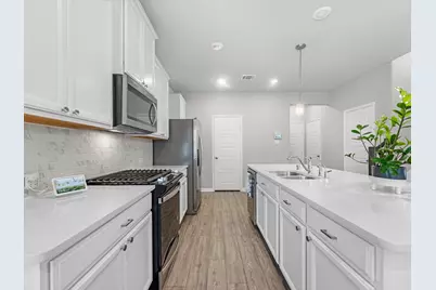 8313 Rising Stream Drive, Houston, TX 77063 - Photo 15