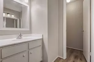 2952 Meadowgrass Ln, Houston, TX 77082 - Photo 19