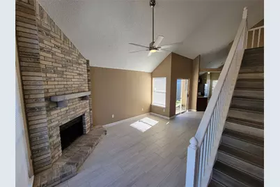 5718 Fargo Drive, Dickinson, TX 77539 - Photo 3