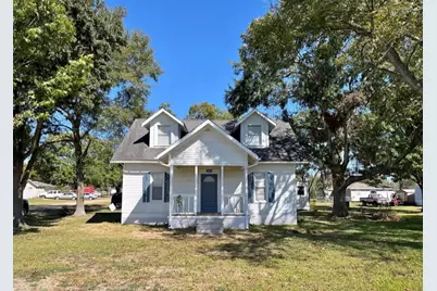 5922 Railroad Street, Wallis, TX 77485 - Photo 1