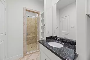 4320 Blossom St, Houston, TX 77007 - Photo 9