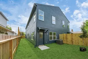 8023 Brandon St, Houston, TX 77051 - Photo 9